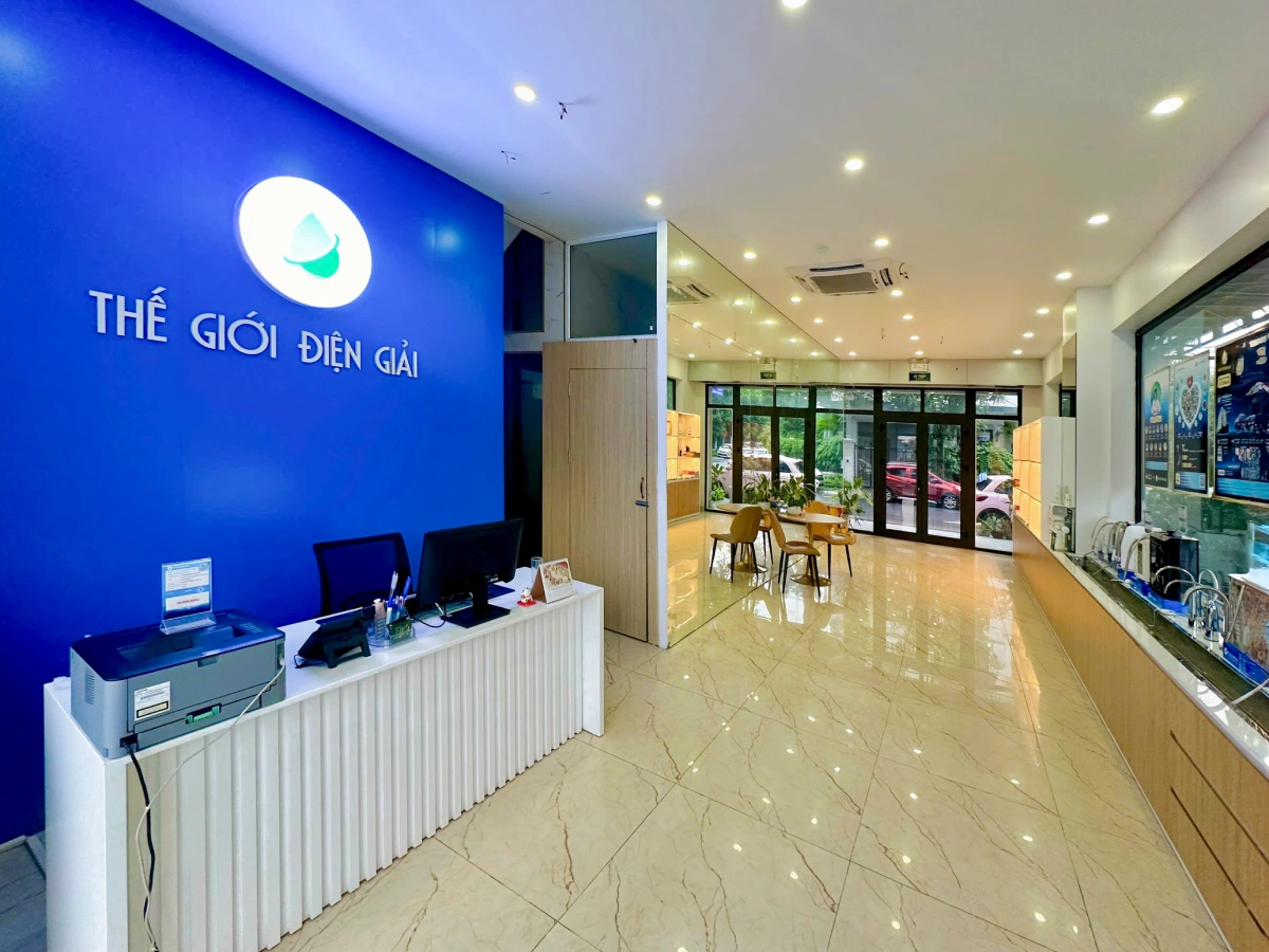SOF-2025-01871-Showroom