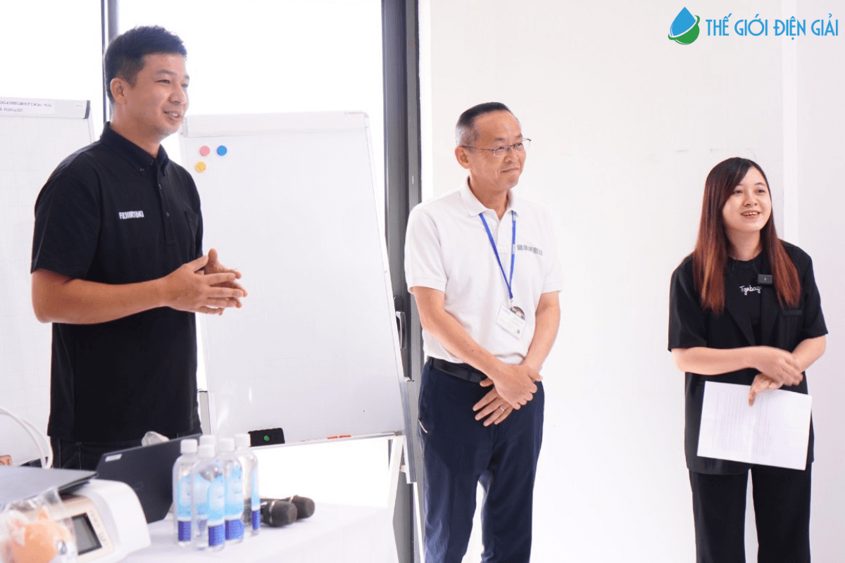 web-374-dao-tao-kien-thuc-may-dien-truong-1