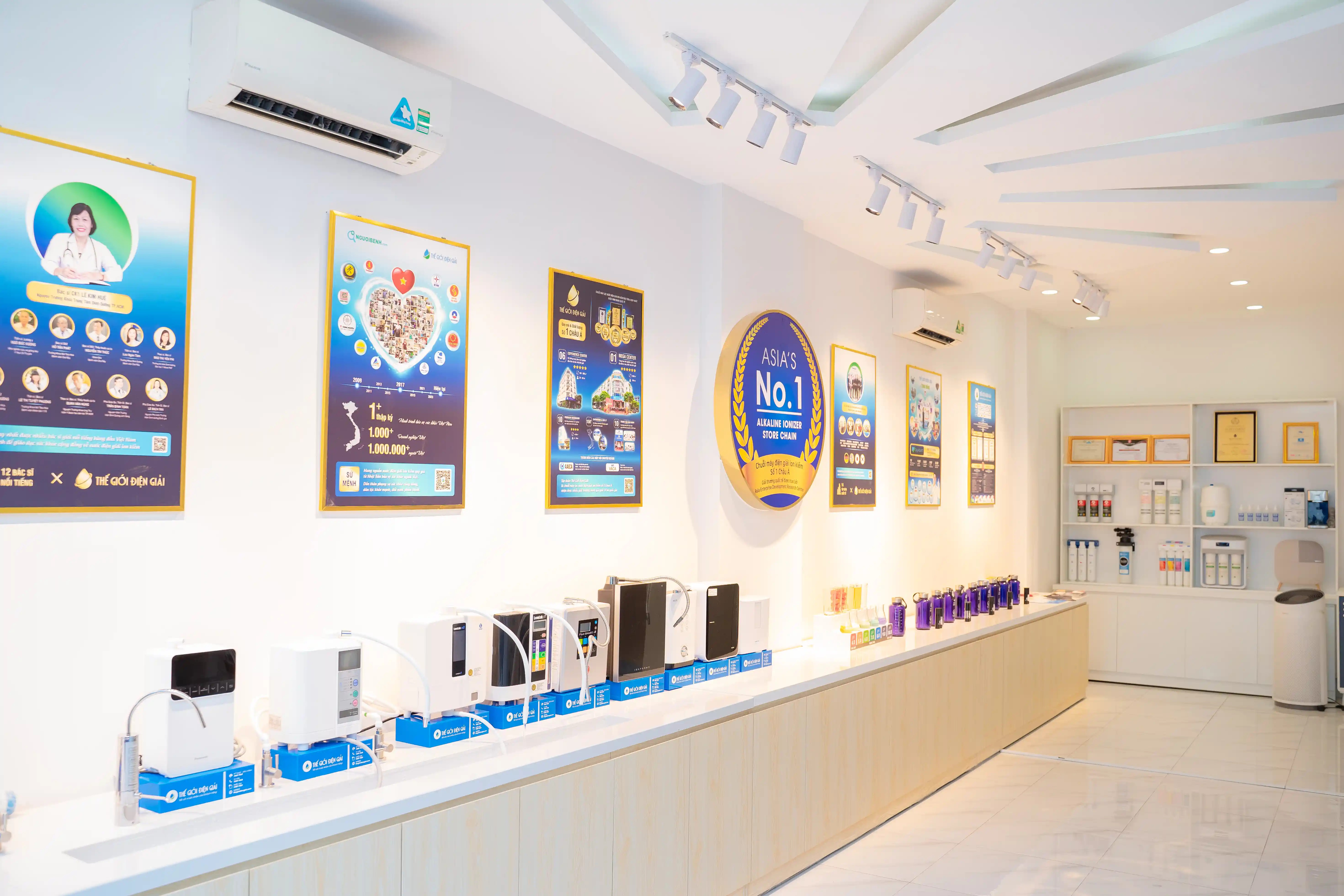 SOF-2025-01779 - showroom TGDG (2)