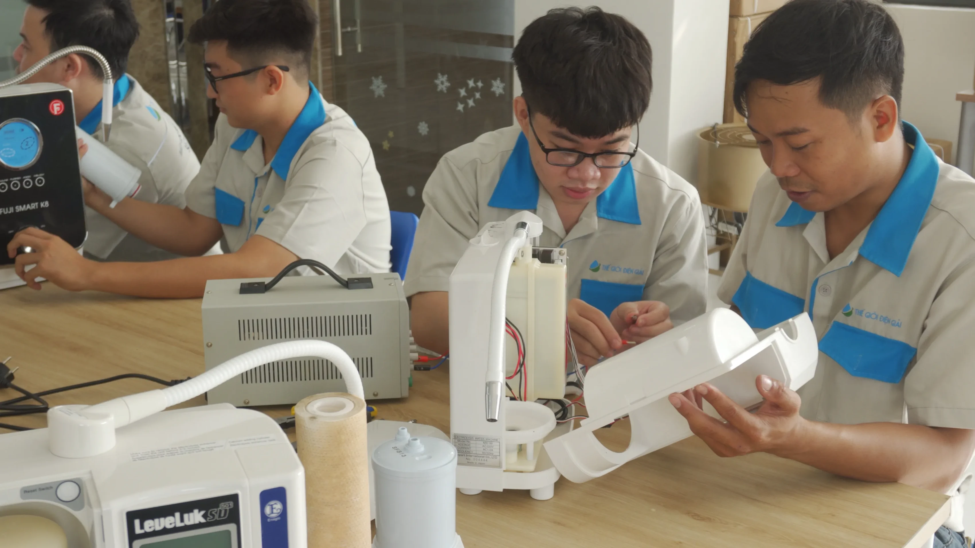 SOF-2025-02563-tuoi-tho-cua-may-ion-kiem-phu-thuoc-vao-chat-luong-thiet-bi-cach-xu-ly-nuoc-dau-vao-thoi-quen-su-dung-va-quy-trinh-bao-duong-dung-chuan