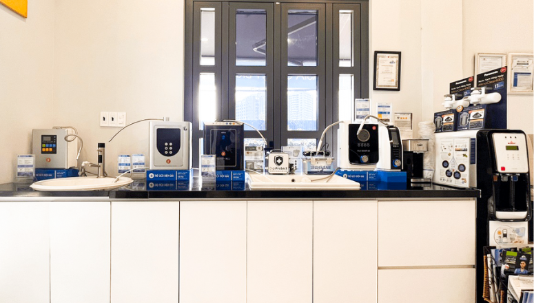 Showroom máy lọc nước điện giải ion kiềm Quận 7, TP.HCM sang trọng, trưng bày nhiều dòng máy