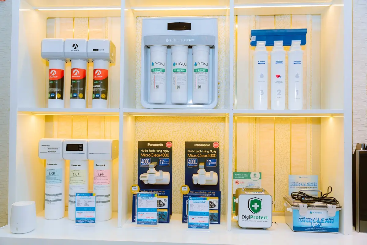 Showroom có đầy đủ linh phụ kiện, sẵn sàng đáp ứng nhu cầu của khách hàng