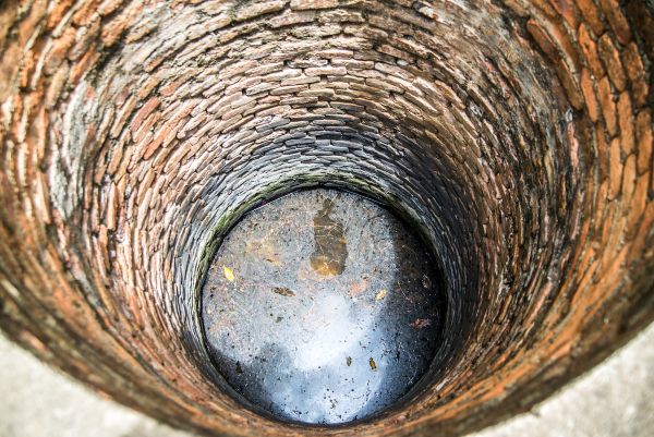 Nguy cơ ô nhiễm nước giếng khoan và nguyên nhân