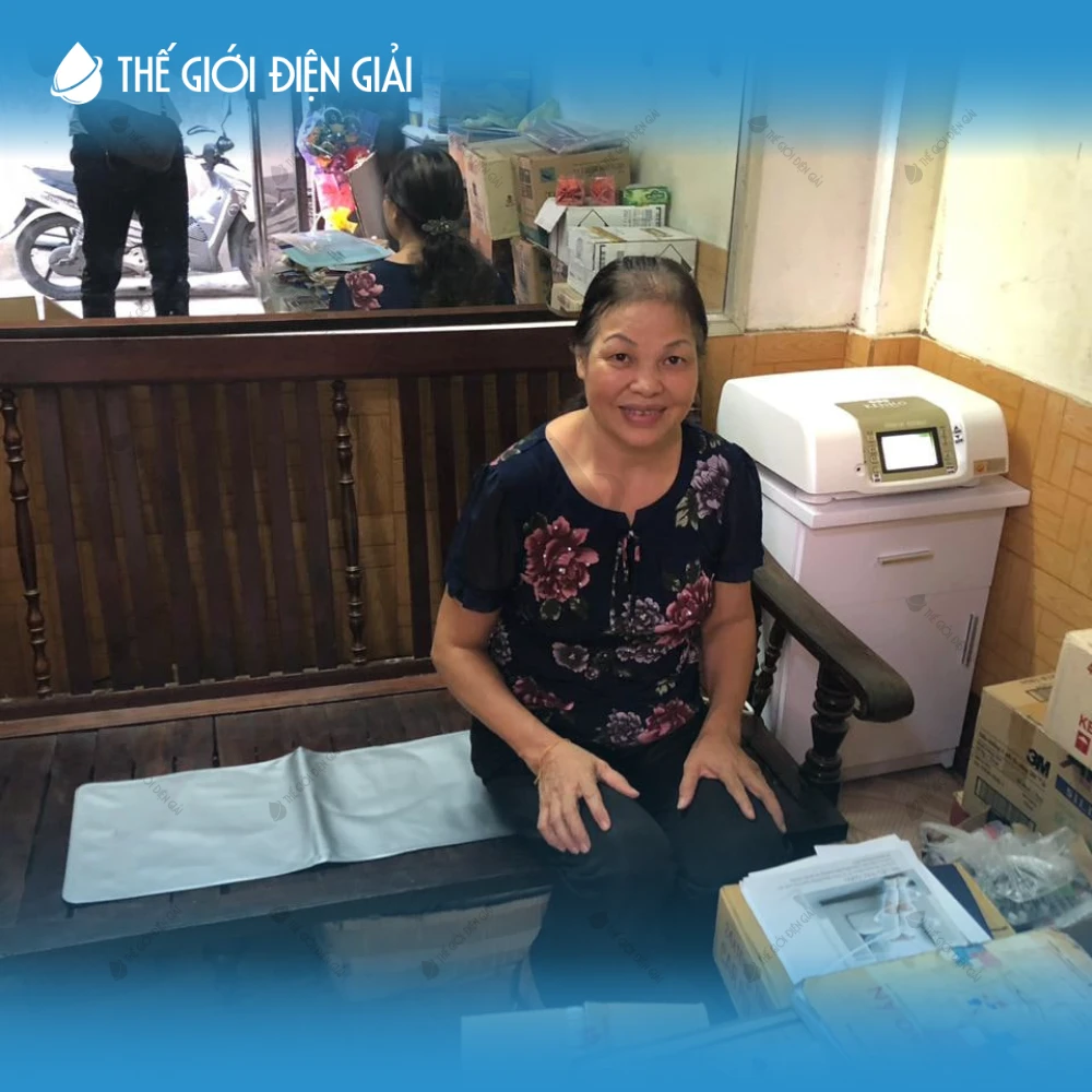khach-cu-may-tri-lieu-dien-truong-fx-14000-14