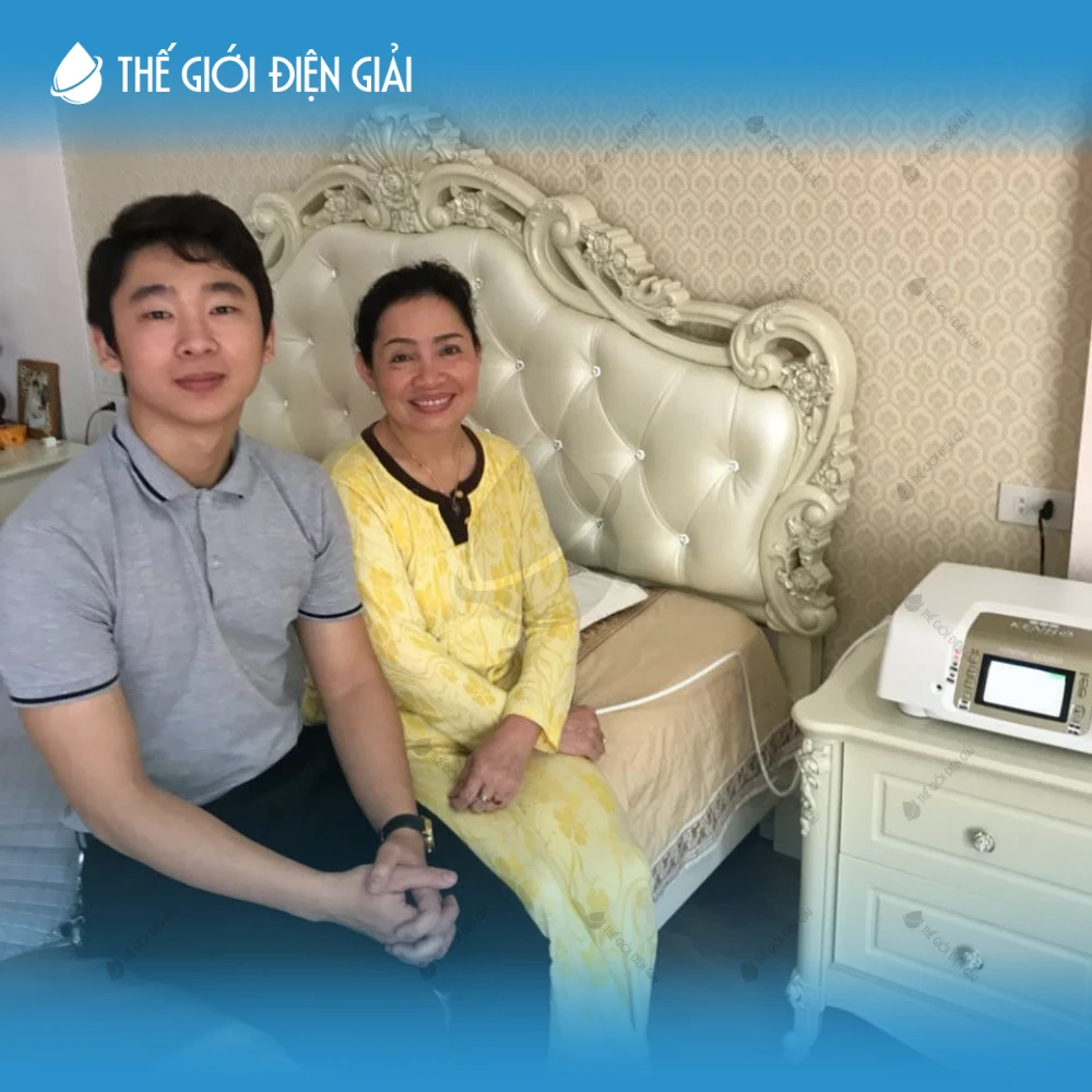 khach-cu-may-tri-lieu-dien-truong-fx-14000-3-2