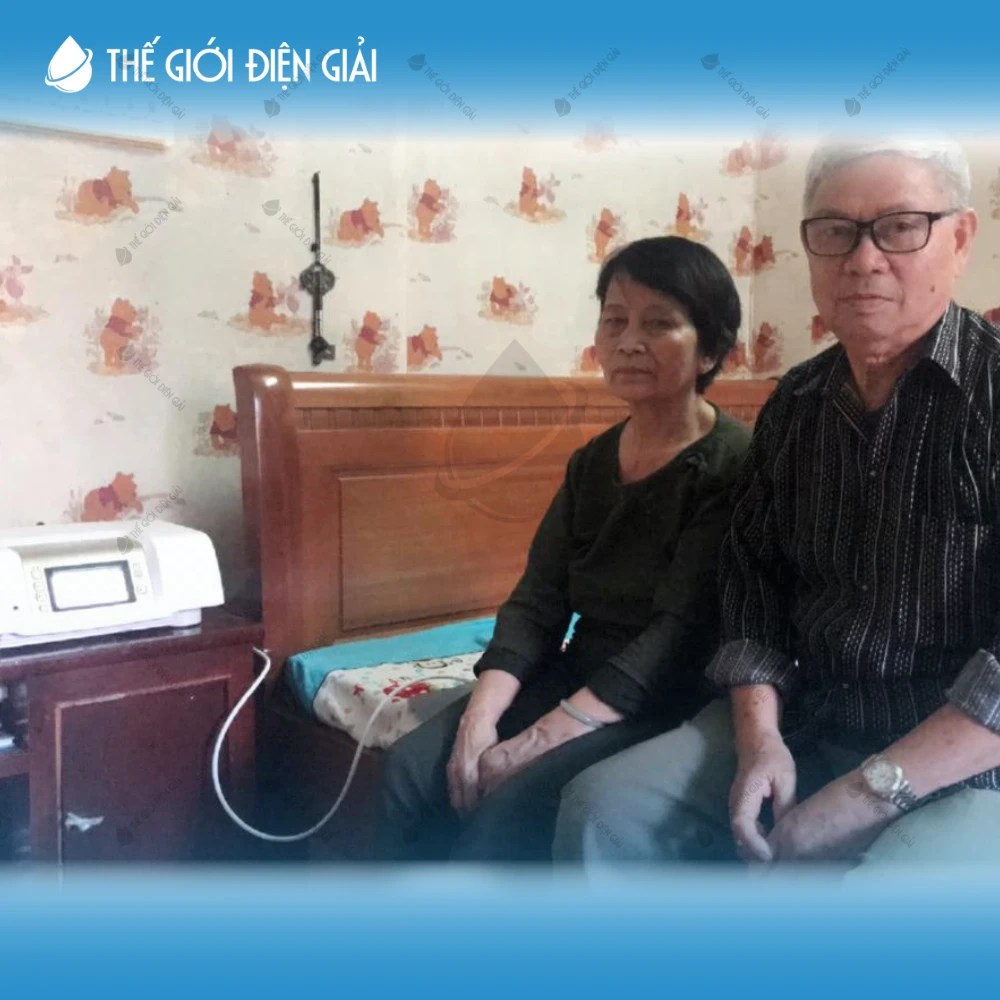 khach-cu-may-tri-lieu-dien-truong-fx-14000-5-2