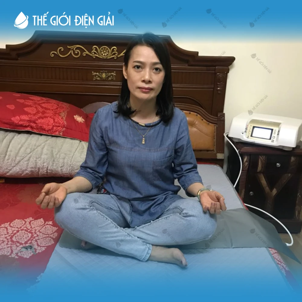 khach-cu-may-tri-lieu-dien-truong-fx-14000-8-2