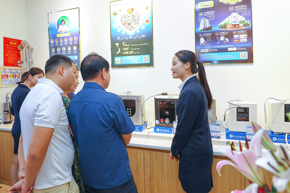 Người dân Quảng Ninh phấn khởi trước sự có mặt của showroom máy lọc nước điện giải ion kiềm Thế Giới Điện Giải