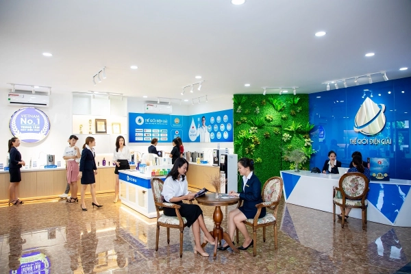 SOF-2026-00785-trung-tam-trai-nghiem-phuc-hop-may-loc-nuoc-ion-kiem-the-gioi-dien-giai-mega-center